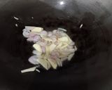 Foto langkah ke 3 dari resep Tumis bakso pokcoy.
