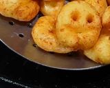 A picture of step 6 of Potatoes smileys snacks!!!!.