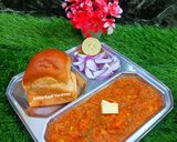A picture of step 5 of Pav Bhaji.