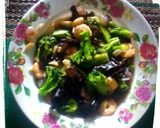 Foto langkah ke 3 dari resep Tumis Brokoli.