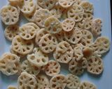 Hình bước làm 6 của món Mứt củ sen