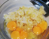 Foto del paso 2 de la receta: Tortilla de repollo de col 🥬🥚