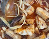 รูปขั้นตอนการทำที่ 4 ของ ก๋วยเตี๋ยวแกงมัสมั่น/ก๋วยเตี๋ยวแขกเห็ดหอมเต้าหู้🌶️🧄Thai Masman Curry Paste Noodle Tofu Soup🍄