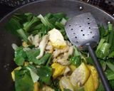 Foto langkah ke 4 dari resep Cah jamur pakcoy tahu.