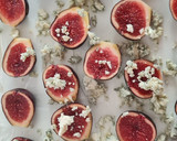 Foto del paso 1 de la receta: Hojaldre con higos y queso azul