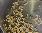 A picture of step 2 of Herbal Tea or Qehwa.