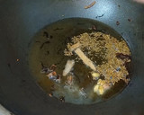 A picture of step 2 of Chicken Qorma.