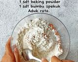 Foto langkah ke 2 dari resep Cake Rempah Toping Kenari.