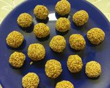 A picture of step 3 of Til Laddu.