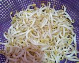 Foto langkah ke 1 dari resep Urab Sayuran Tanpa Kelapa.