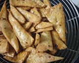 A picture of step 5 of Pizza cheesey matri.