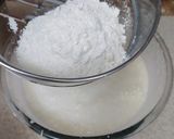 عکس مرحله 3 از دستور کیک دو رنگ گردو و چیپس شکلات