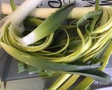 Une image de l'étape 2 de Poireaux vinaigrette à l'effiloché de jambon cru.