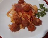 Foto del passaggio 4 della ricetta Tagliatelle e polpettine