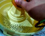 A picture of step 2 of Orange juice.