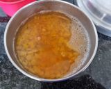 A picture of step 8 of Tomato Rasam vada.