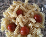 Foto del paso 3 de la receta: Ensalada de espirales con salsa de queso azul
