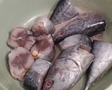 Foto langkah ke 1 dari resep Gulai ikan tongkol sayur buncis.