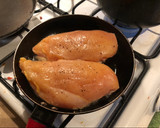 Foto del paso 3 de la receta: Pollo al Horno con Limón y Vegetales