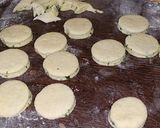 Medvehagymás Pogácsa-étolajjal-tejjel készítve recept fázis 5 fotója