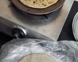 बाजरे की रोटी (Bajre Ki Roti Recipe In Hindi) रेसिपी चरण 3 फोटो