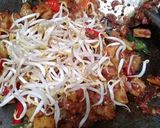 Foto langkah ke 6 dari resep Oseng Kentang Kornet Rawit.