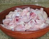சிக்கன் தேங்காய் வறுவல்(Chicken thenkai varuval recipe in tamil) ரெசிபி ஸ்டேப் 1 புகைப்படம்