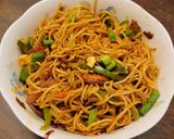 A picture of step 2 of Chicken Hakka Noodles.