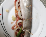 Foto del paso 3 de la receta: Trucha al vino blanco con jamón y espárragos