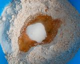 Foto del paso 1 de la receta: Pan casero de frutos totalmente sabroso