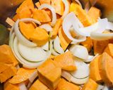 A picture of step 3 of Quick Sweet Potato 🍠 Soup 🥣.