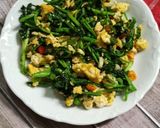 Foto langkah ke 3 dari resep Orak arik telur selada air.