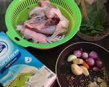 Foto langkah ke 1 dari resep Opor ayam kampung kuah susu.