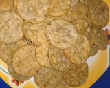 A picture of step 4 of Farsi puri Traditional diwali snack.
