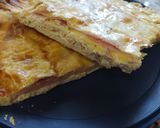 Foto del paso 8 de la receta: Empanada de pollo con bechamel, bacon, queso y jamón cocido