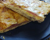 Foto del paso 8 de la receta: Empanada de pollo con bechamel, bacon, queso y jamón cocido
