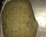 A picture of step 2 of Bathua aloo ke parathe.