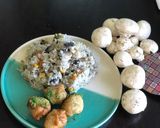 A picture of step 7 of Garlic Mushrooms Green Peas and Sweet-Corn Fried Rice.