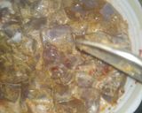 A picture of step 2 of Fry kaleji.