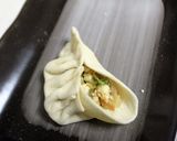 A picture of step 7 of Paneer Momo.