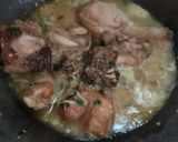 Foto langkah ke 4 dari resep Ayam kemangi bumbu kuning.
