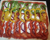 Foto del paso 5 de la receta: Pizza a los tres pimientos