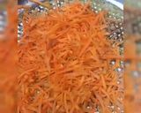 A picture of step 1 of Carrot Rice.