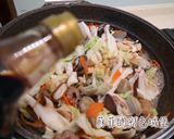 『台式海鮮什錦炒麵』快炒店的平民美食的食譜步驟6照片