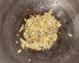 Foto langkah ke 3 dari resep Bihun Seafood Jamur Kuping.