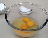 Foto langkah ke 1 dari resep Resep cara membuat telur dadar padang.