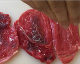 Foto del paso 2 de la receta: Filetes de ternera a la napolitana