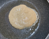 Foto del paso 5 de la receta: Tortitas de avena con fruta madura y canela