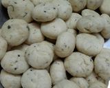 A picture of step 4 of Long nimki.