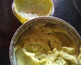 A picture of step 4 of Choco Chips Avocado Muffins.
